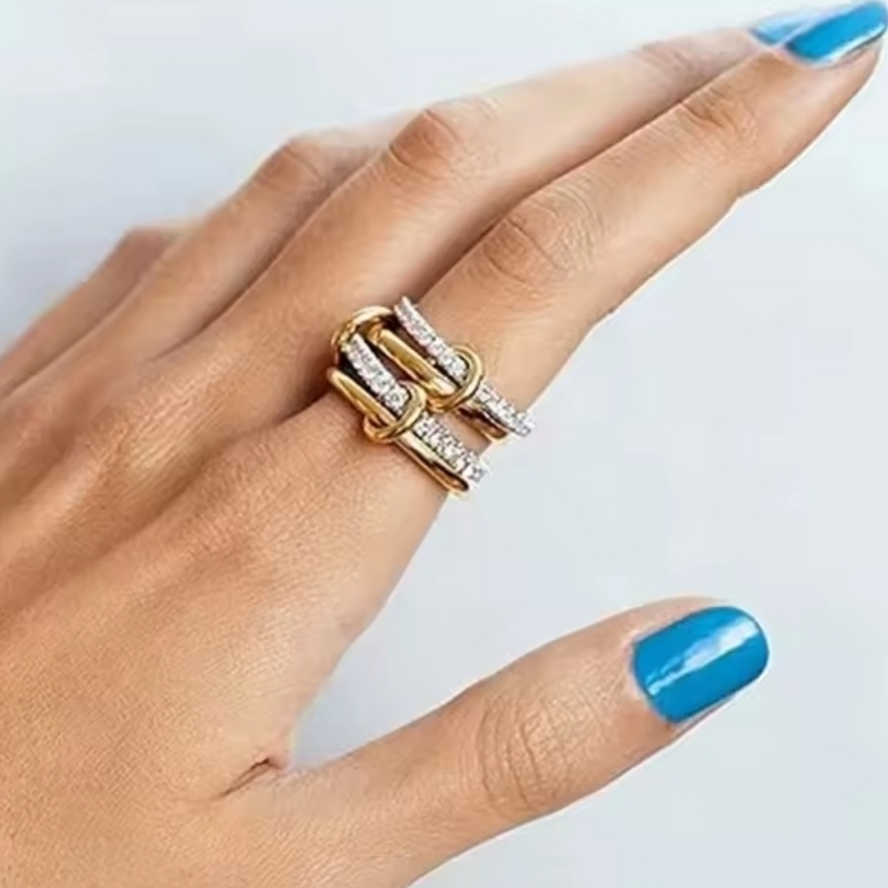 NEW 2-Tone Interlocking Stacked Ring Size 6 Available - Picture 5 of 6